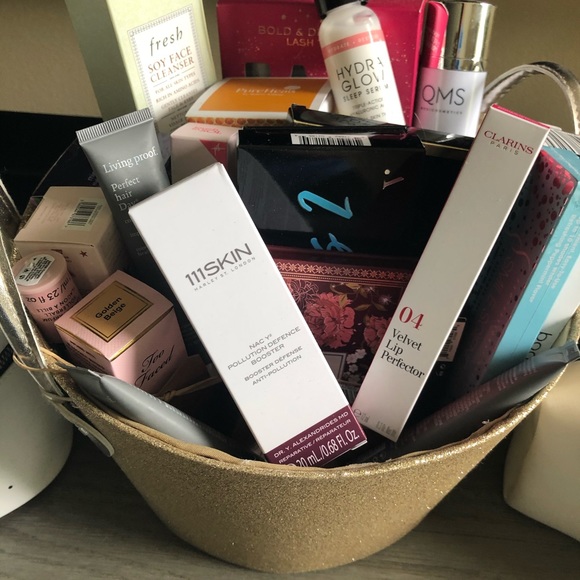 Brand new make-up & skincare - Picture 2 of 10